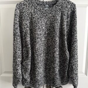 Lou & Grey Black and White Crewneck Sweater